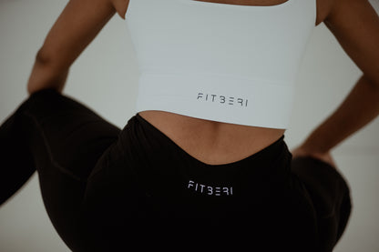 Bella Crop White